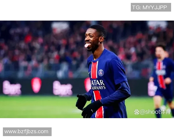 29号球星引领足球新风潮 他的精彩表现让全场沸腾