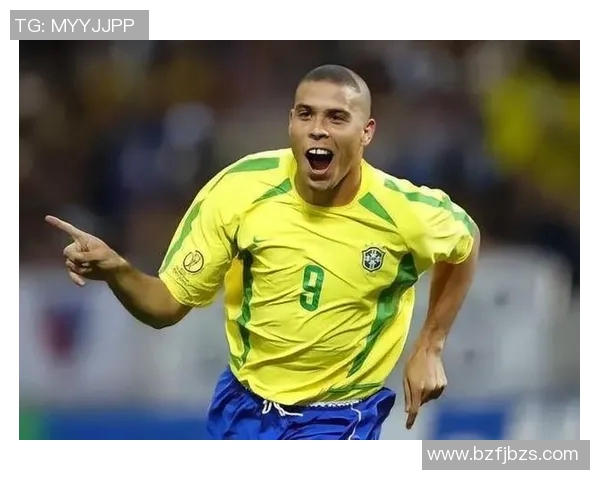 历史十大球星聚焦经典足球阵容重塑传奇球场荣耀